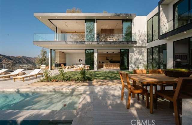 1149 Linda Flora Drive Gallery 1