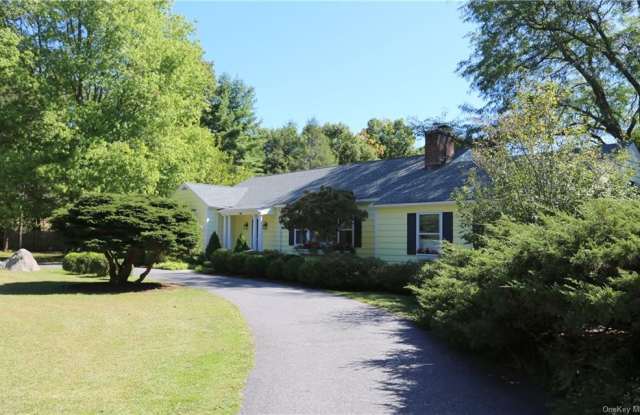 7 Old Pound Road Gallery 2