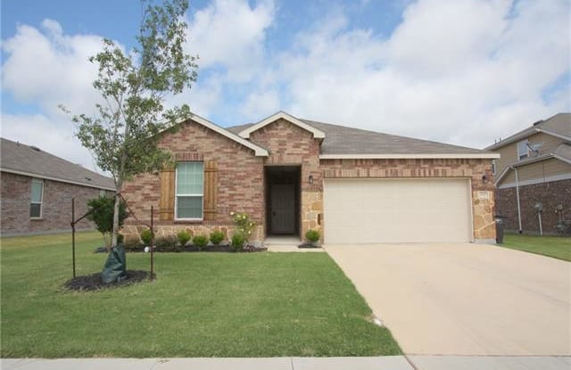 8317 Trickham Bend - 8317 Trickham Bnd, Blue Mound, TX 76131