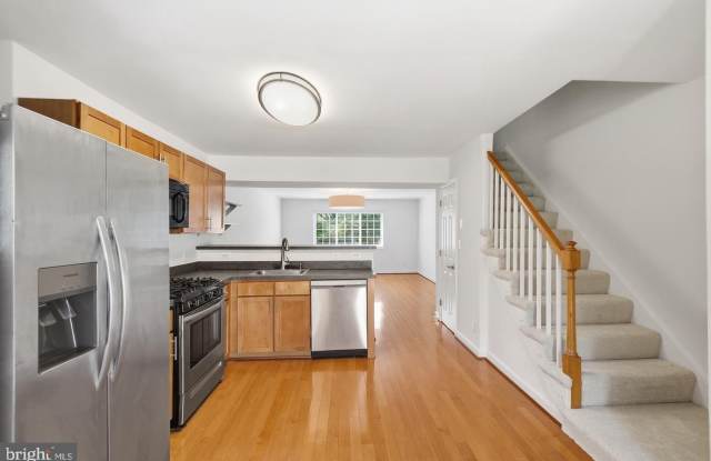 1407 N VAN DORN Street NW Gallery 4
