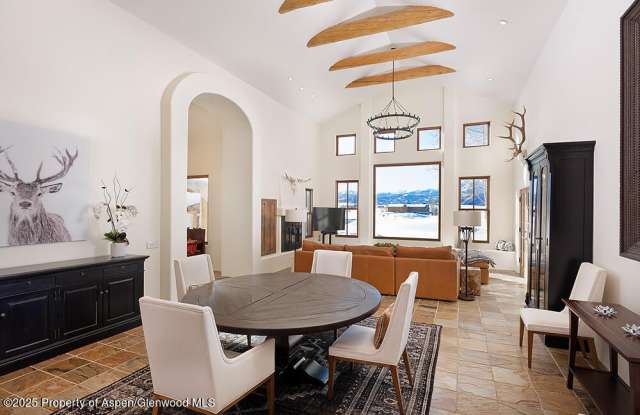 661 Green Meadow Drive Gallery 2