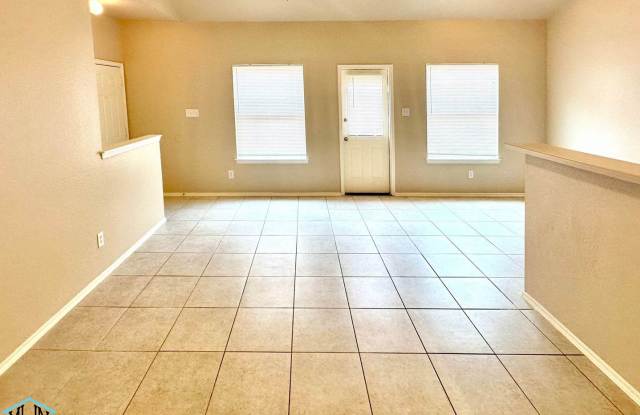 Charming Duplex for Rent: Your Ideal Home Awaits! - 7379 Longing Trail, Bexar County, TX 78244