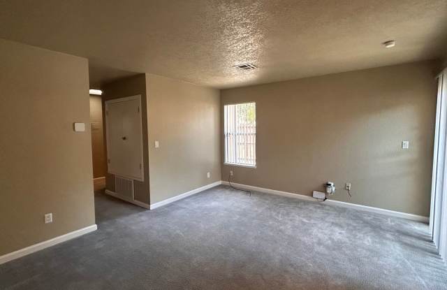 4002 Elmo Loop #D Gallery 4
