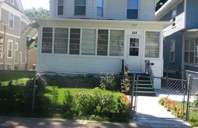 5 bedroom 2 bath House Gallery 3