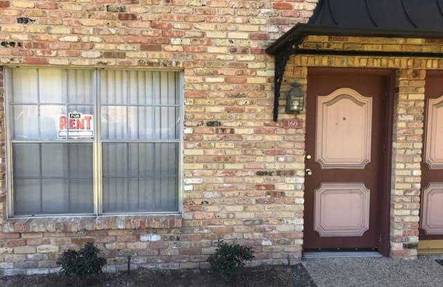 7600 Burgoyne Dr - 7600 Burgoyne Road, Houston, TX 77063