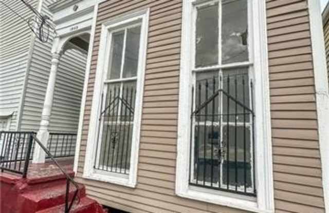 1509 FRENCHMEN Street photos photos