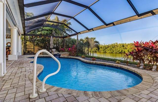 3724 Surfside Boulevard Gallery 2