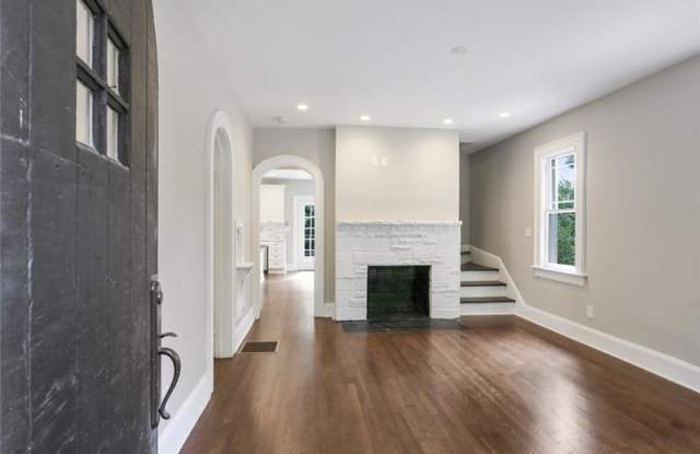 2545 Acorn Avenue NE Gallery 3