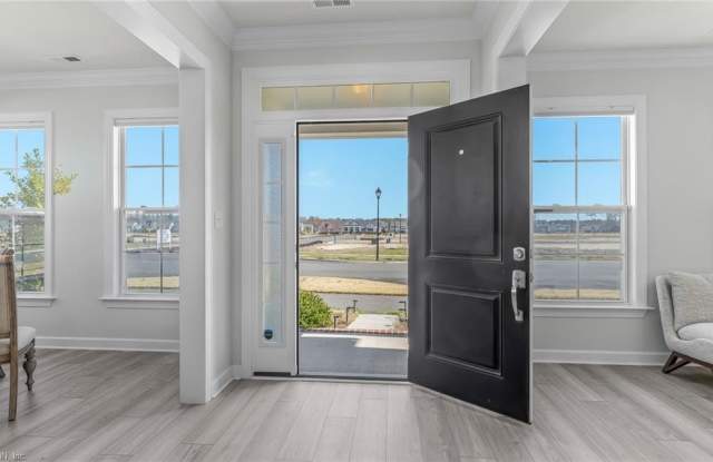 2216 Hampton Roads Parkway Gallery 4