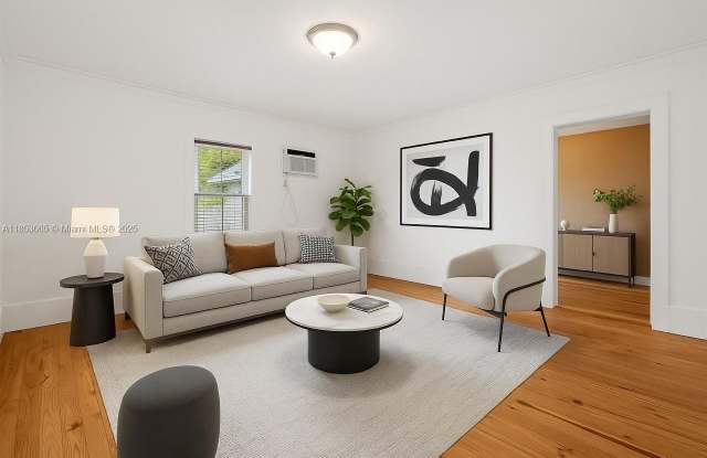 1721 SW 21st Ter photos photos