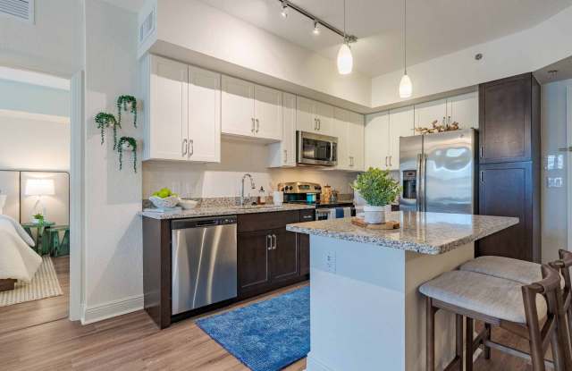 2Bayshore Gallery 4