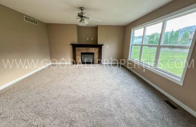 Beautiful 4 Bedroom, 2.5 Bathroom Home in Ankeny Gallery 4