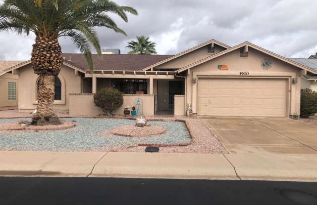 Welcome to this charming 2-bedroom, 2-bathroom house. Available May through August 2025, December through February 2026! photos photos