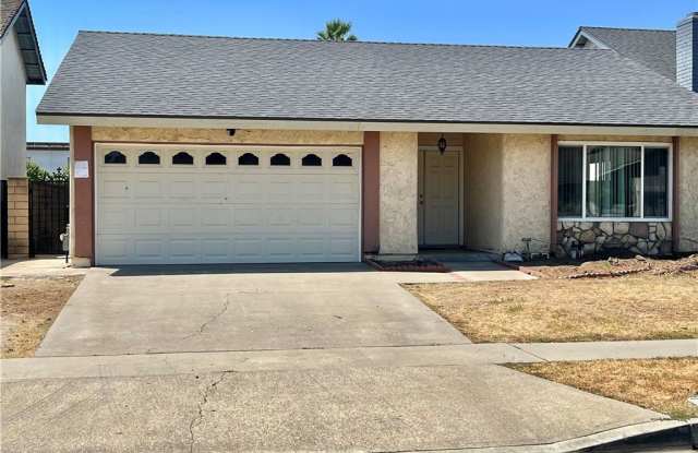 4946 E Glenview Avenue photos photos