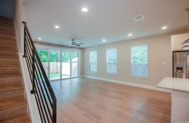 140 CLAREMONT AVE Gallery 2
