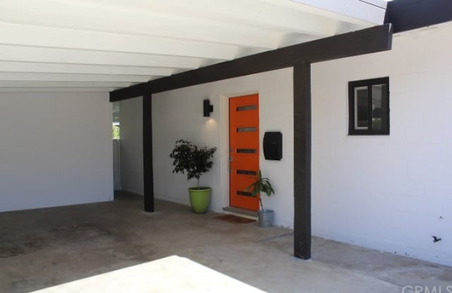 1329 Campus Avenue - 1329 Campus Avenue, Redlands, CA 92374
