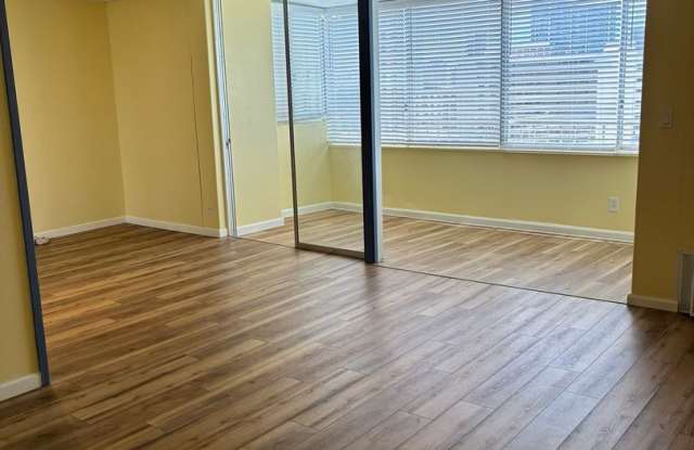 1400 Pensacola St. #706 2 BR/ 2BA 1 parking stall "The Barclay" in Makiki photos photos