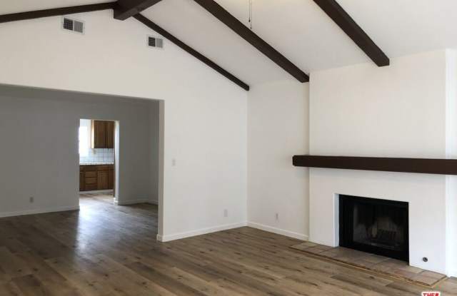 2714 Montana Ave photos photos