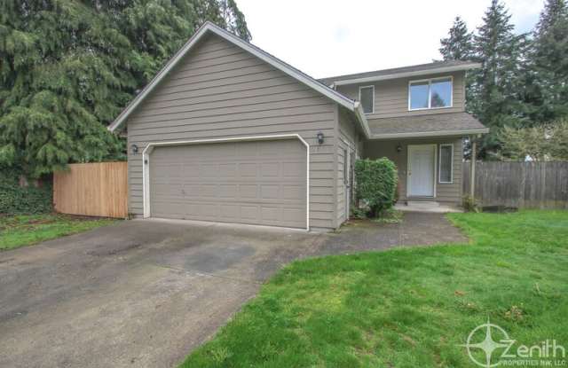 6105 NE 44th Circle - 6105 Northeast 44th Circle, Minnehaha, WA 98661