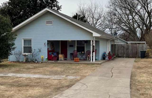 409 N Wyandotte photos photos