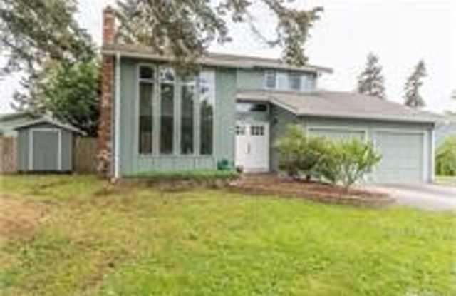 Fantastic 3 bedroom Home Now offering $200 MOVE IN CREDIT!! - 327 Northwest Fairhaven Drive, Oak Harbor, WA 98277