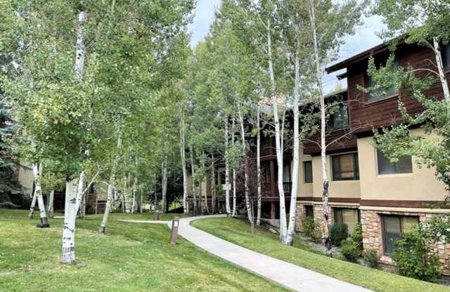 Top Floor Unit in Pinebrook photos photos