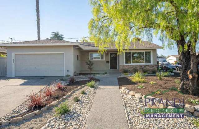 4 Trellis Dr Gallery 1