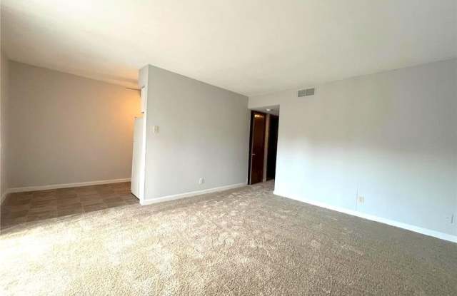 704 S LINCOLN Avenue Gallery 3
