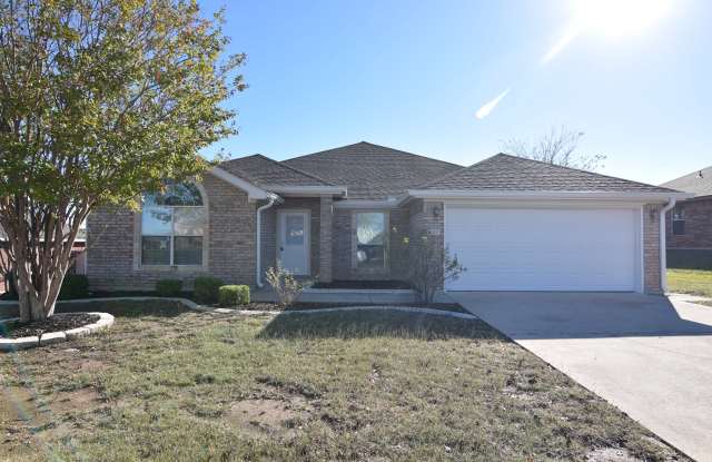 4202 Maid Marian Cir - 4202 Maid Marian Circle, Killeen, TX 76549