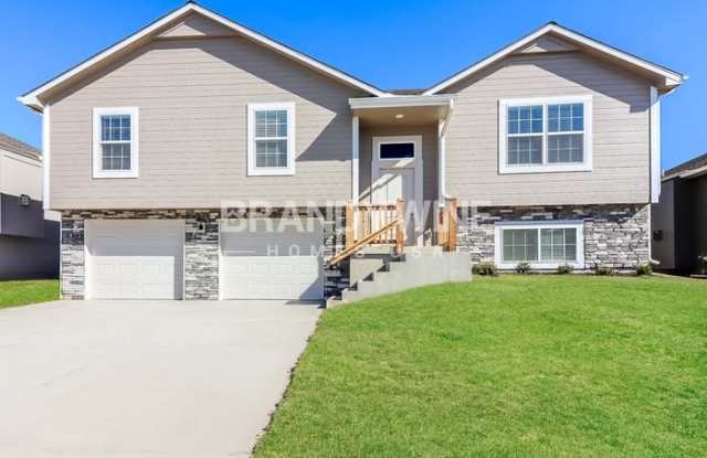 610 Poplar Court - 610 Poplar Court, Belton, MO 64012