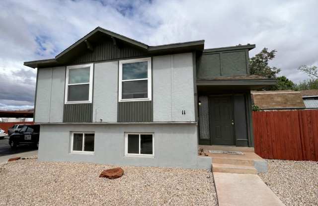 4 Bed, 2 Bath Home For Rent photos photos