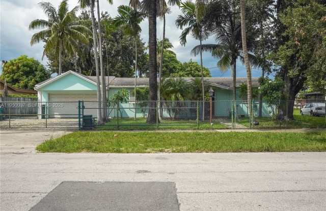 11121 SW 203rd Ter photos photos