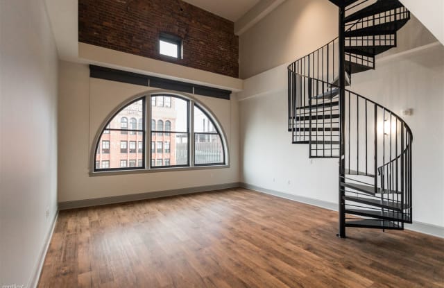 1400 Woodward Ave - 1400 Woodward Avenue, Detroit, MI 48226