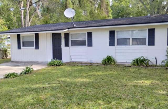 893 Westgate Drive . photos photos