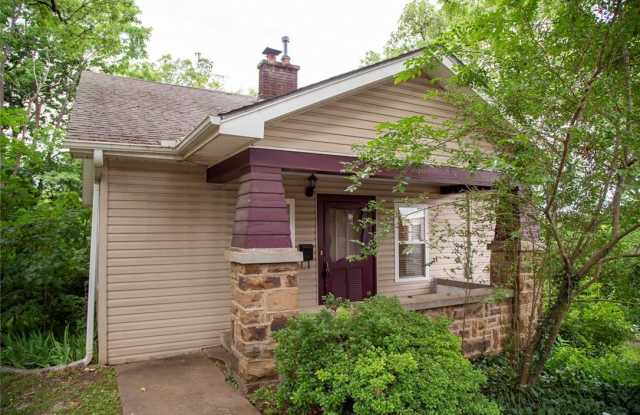 601 N Forest Avenue photos photos
