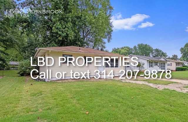 1690 Fernbrook Drive photos photos
