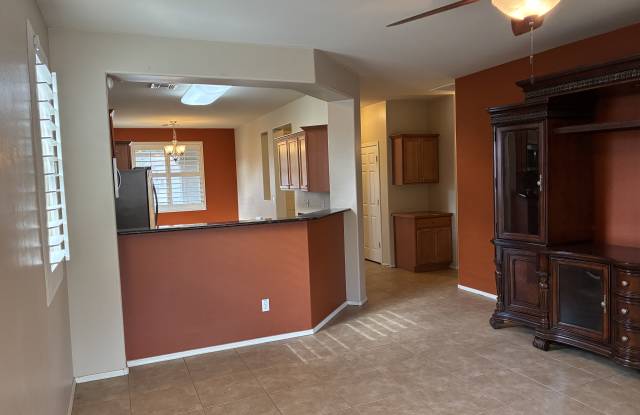 8011 S 70th Dr photos photos