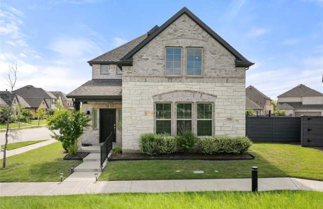 1716 Elise Lane Gallery 1