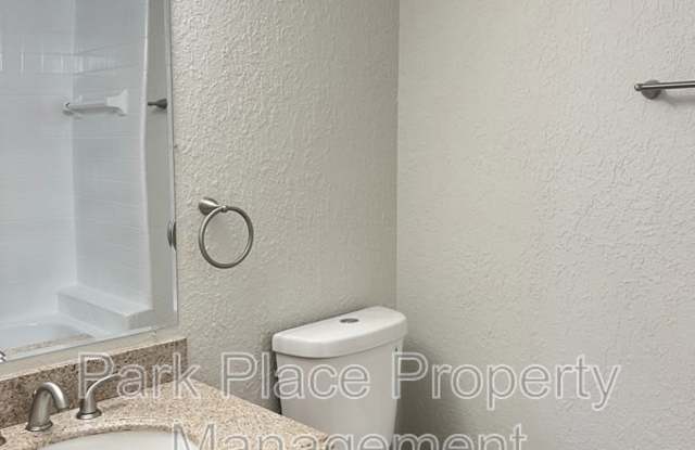 1068 Lotus Parkway Gallery 4