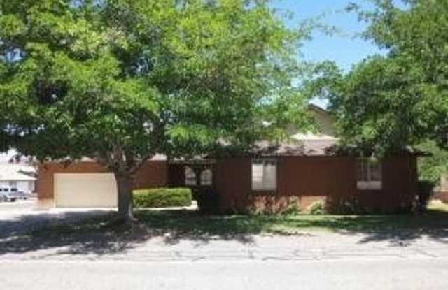 Amazing Home in Bloomington Hills photos photos