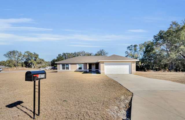 Large 4 Bedroom Rental! - 16773 Southwest 18th Avenue Road, Marion County, FL 34473