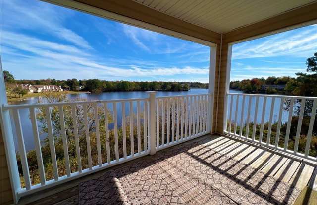 3330 Harbour Pointe Place unit: 12 photos photos