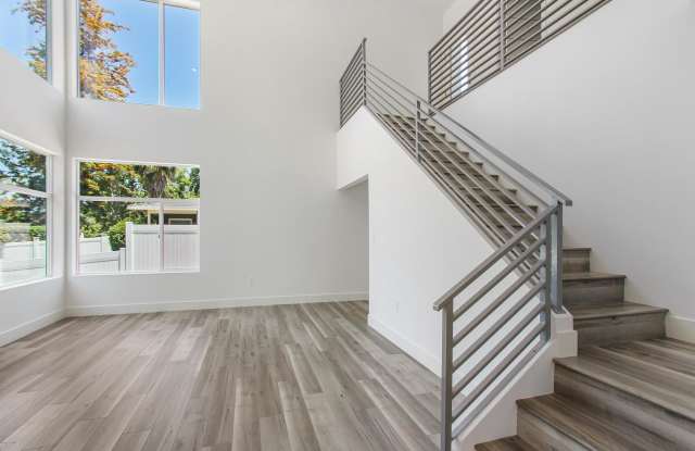 5010 TOPANGA CANYON Boulevard Gallery 4
