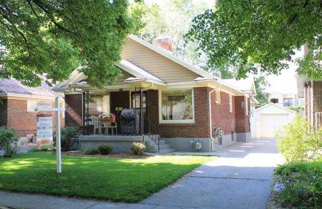 157 Williams Ave photos photos