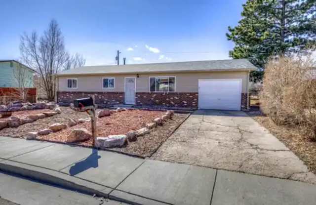 3 Bedroom/1 bath in Cheyenne Mountain area Gallery 3