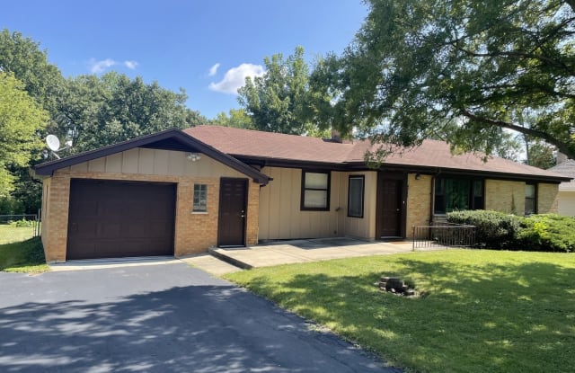 4711 WINCHESTER Avenue - 4711 Winchester Avenue, Lisle, IL 60532