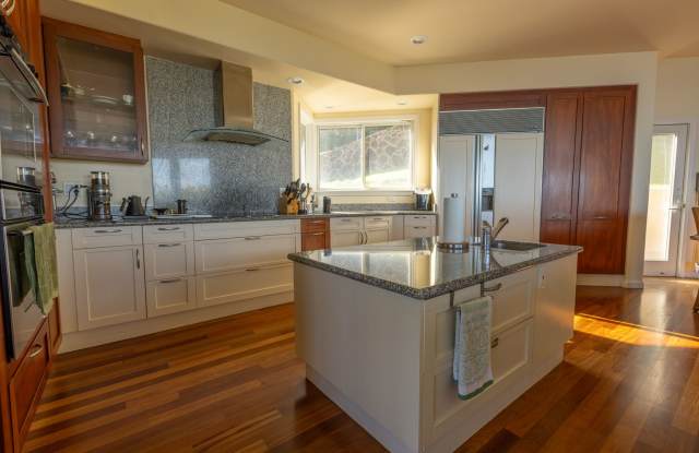 Furnished Āina Haina Ridge Home with Panoramic Ocean Views Gallery 4