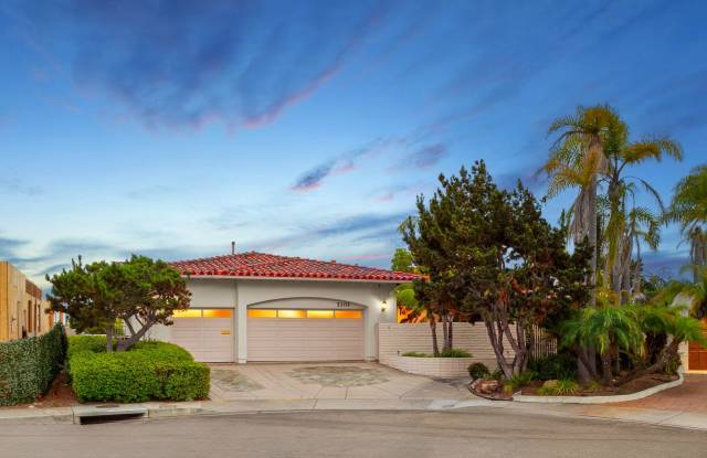 Amazing La Jolla North PB home with panoramic views of the ocean, bay and downtown photos photos