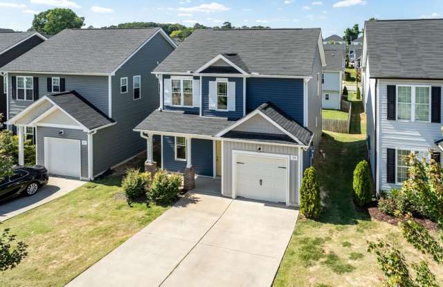 Three Bedroom Home in Growing Community! Gallery 3