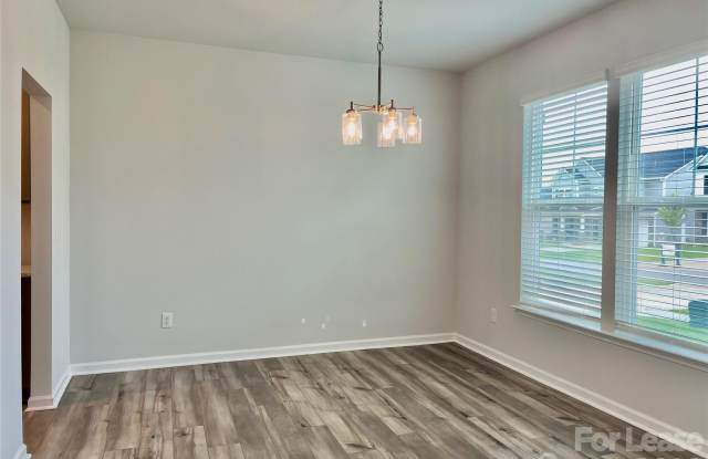 3174 Laurel Brook Drive Gallery 3